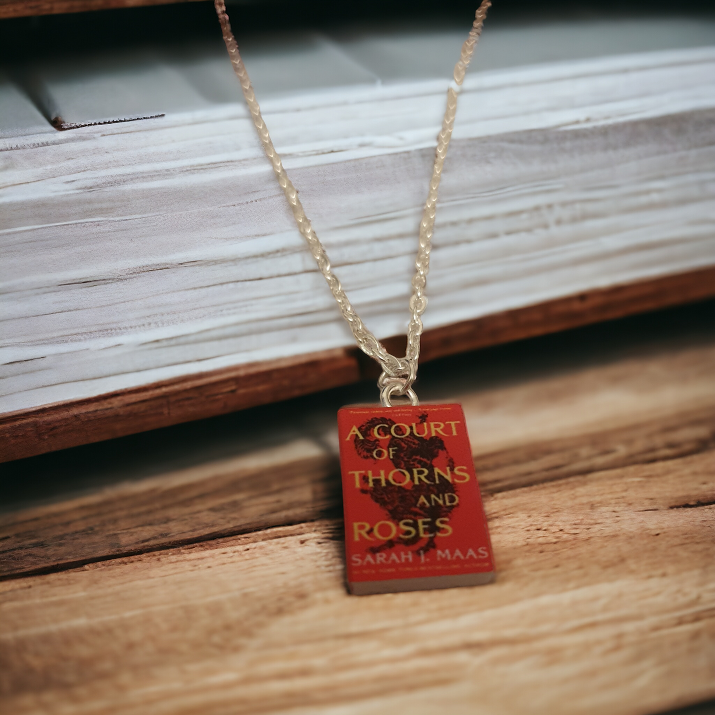 A court of thorns and roses acotar series Book Necklace