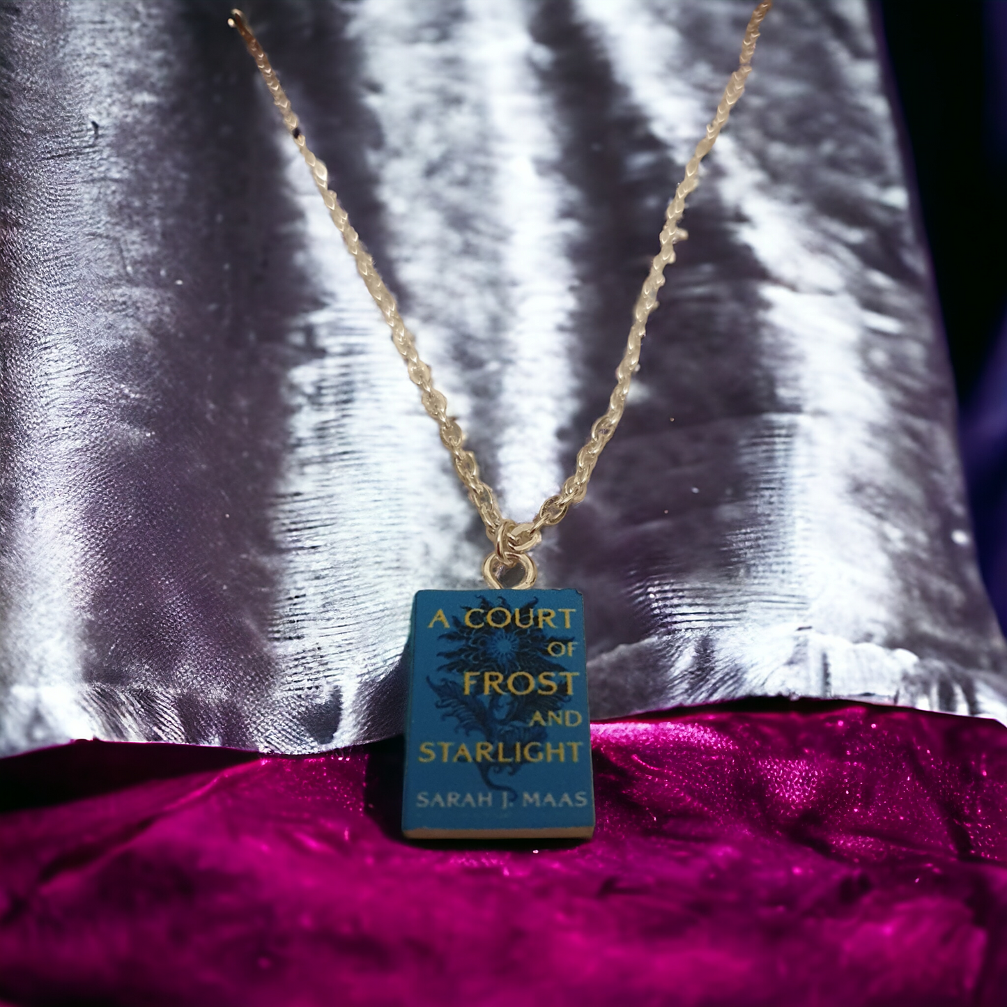 A court of thorns and roses acotar series Book Necklace