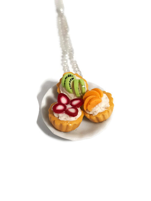 Cream tarts on a plate necklace